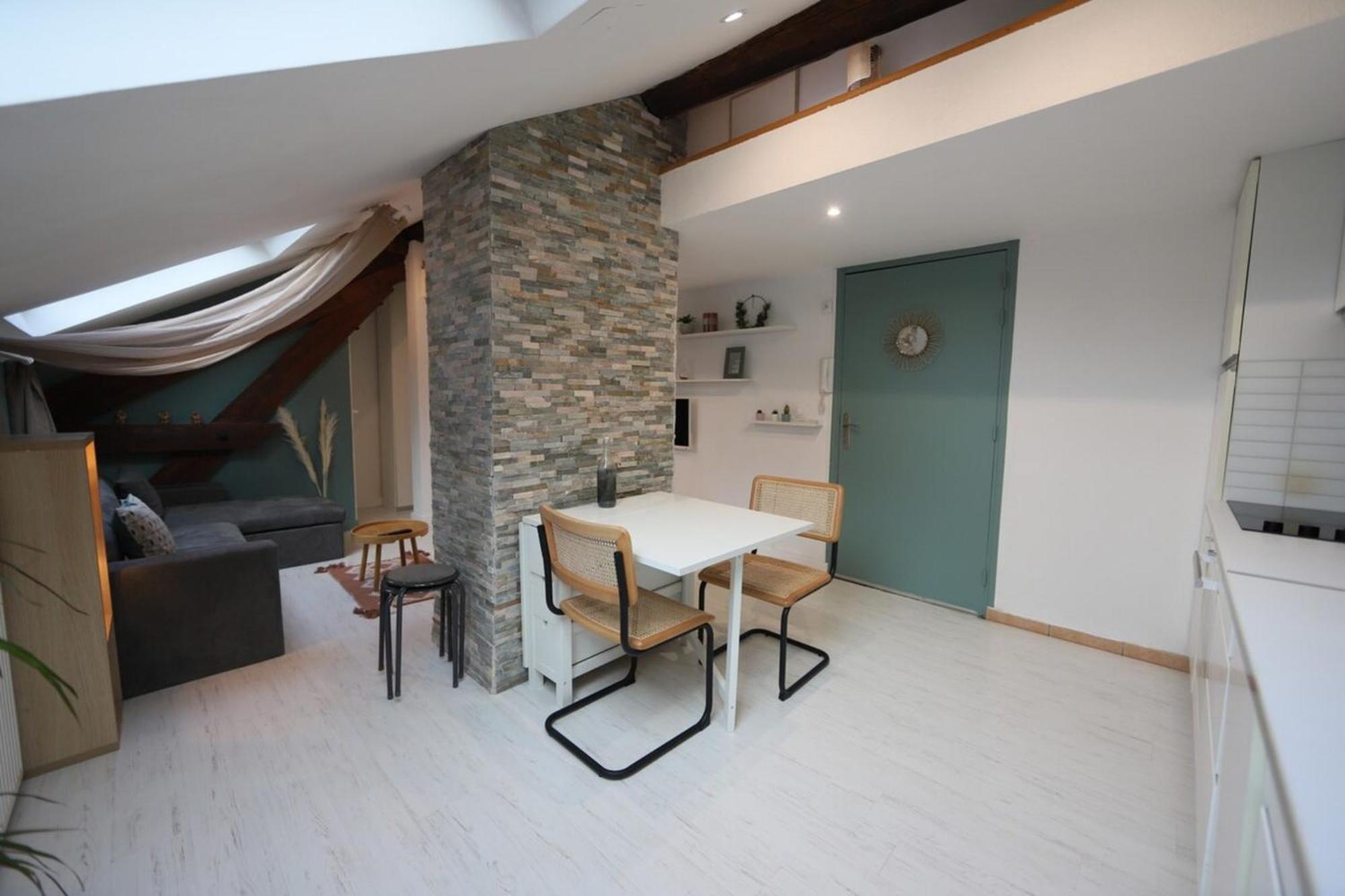 A Little Nest At The Top Floor Annecy Exterior photo